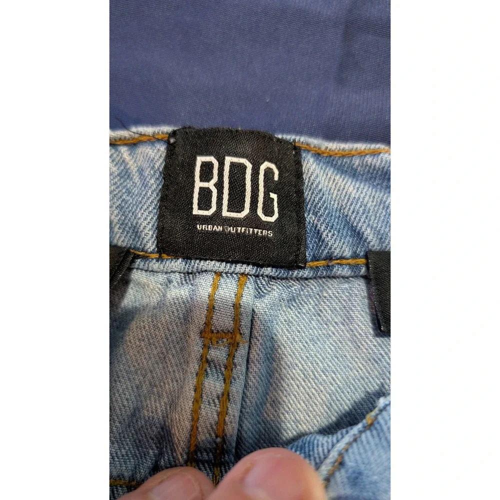 BDG Urban Outfitters Mom High Rise Light Wash Distressed Jeans Size 24